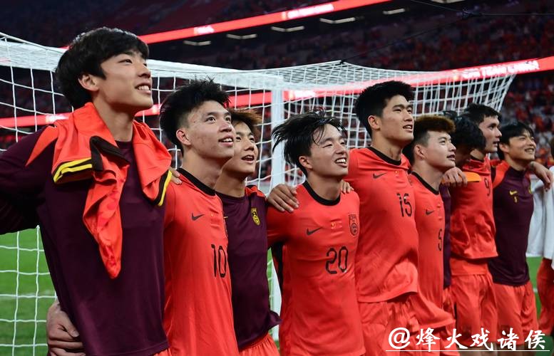 U23男足晋级亚洲杯决赛 中国足球期待更进一步（体育大看台）